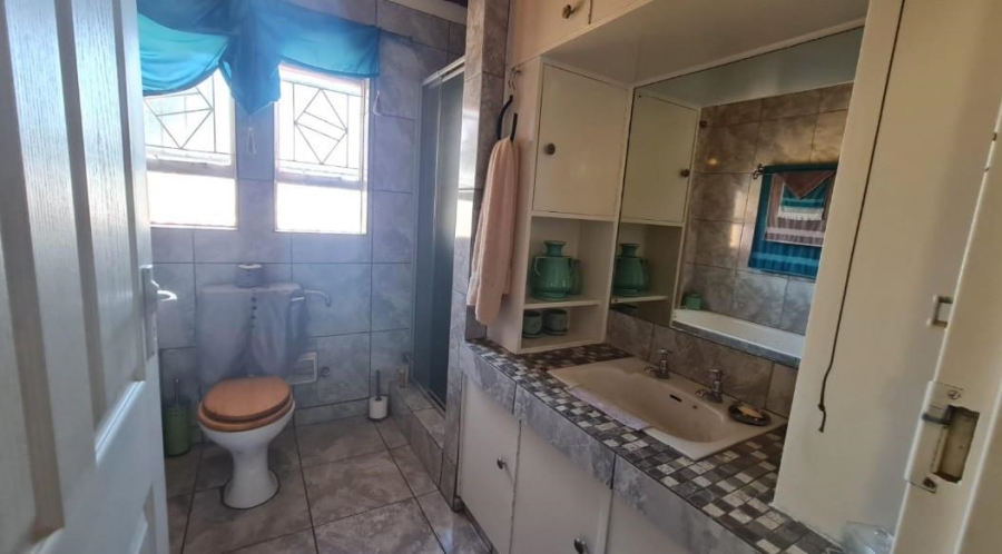 3 Bedroom Property for Sale in Uitsig Free State
